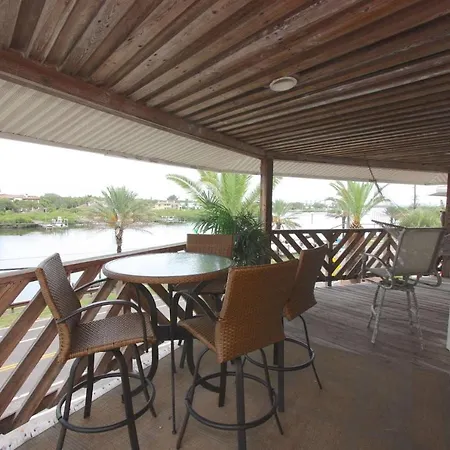 Cypress-N-Sun B-3 Villa