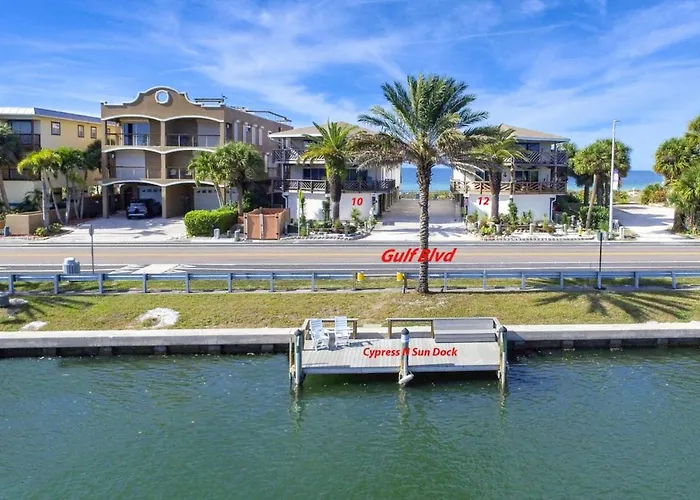 Holiday home Cypress-n-sun B-3